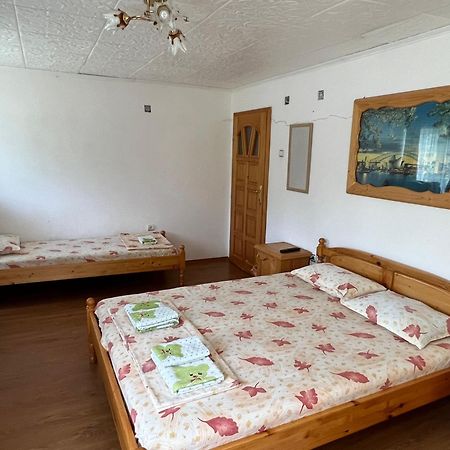 Vacation Home Yoanna Tryavna Bagian luar foto